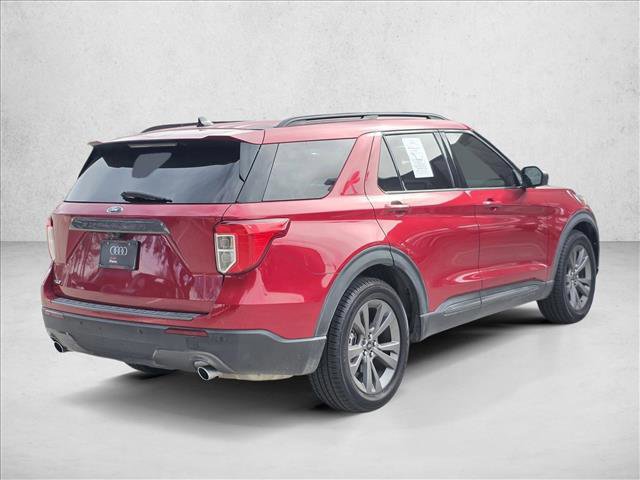 Used 2021 Ford Explorer XLT w/ Equipment Group 202A image 5
