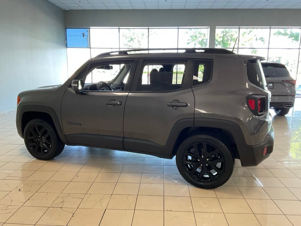Used 2018 Jeep Renegade Altitude AWD/4WD image 5