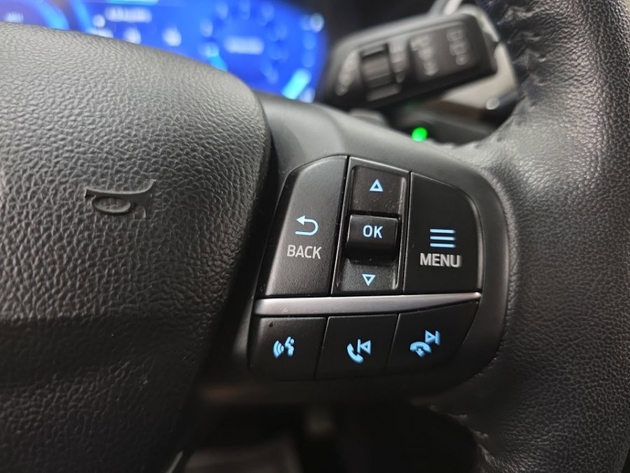 Used 2020 Ford Escape Titanium image 24