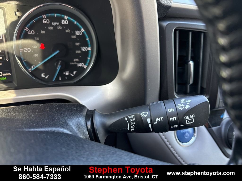Used 2018 Toyota RAV4 Limited image 18
