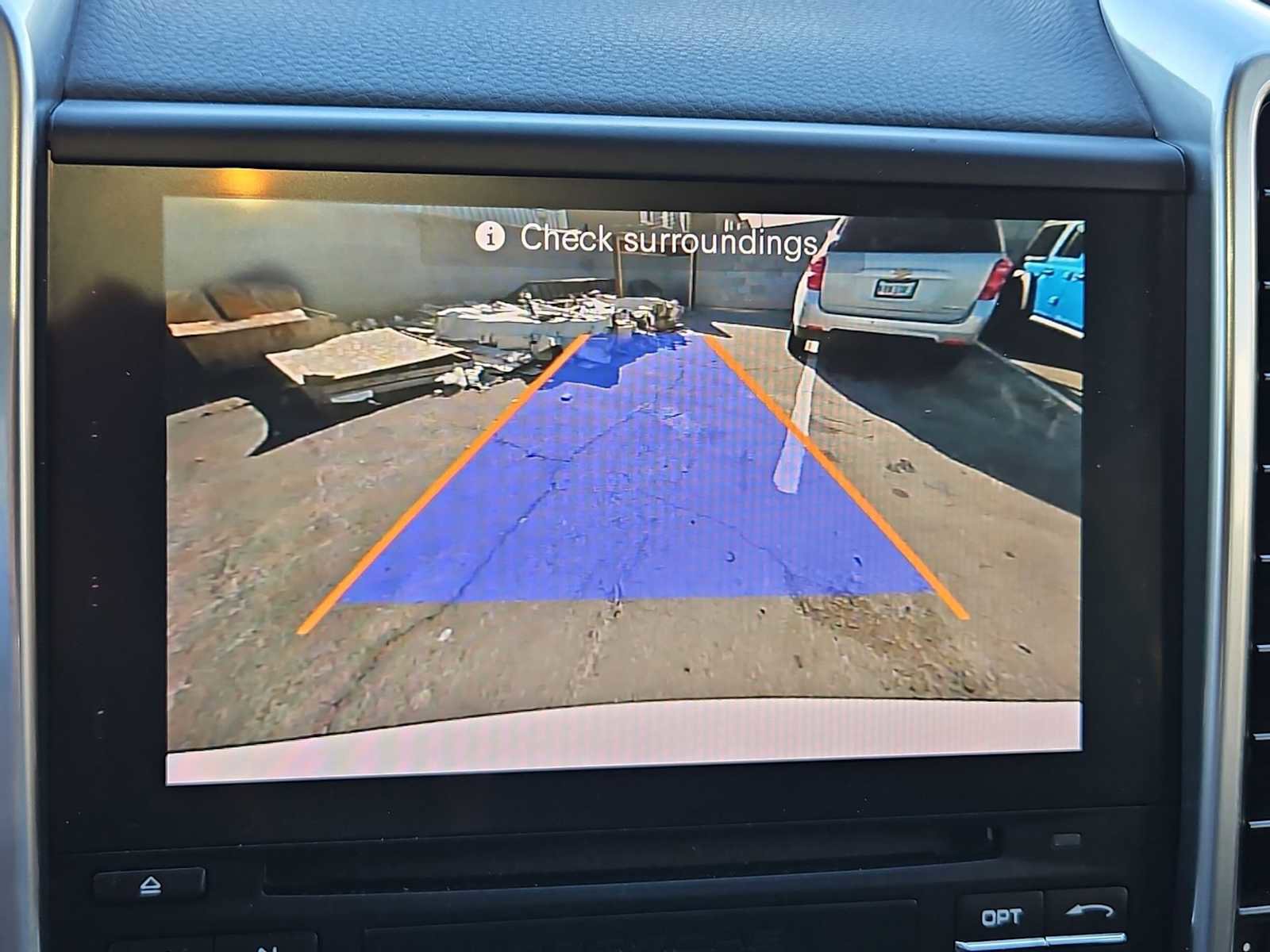 Used 2017 Porsche Cayenne image 31