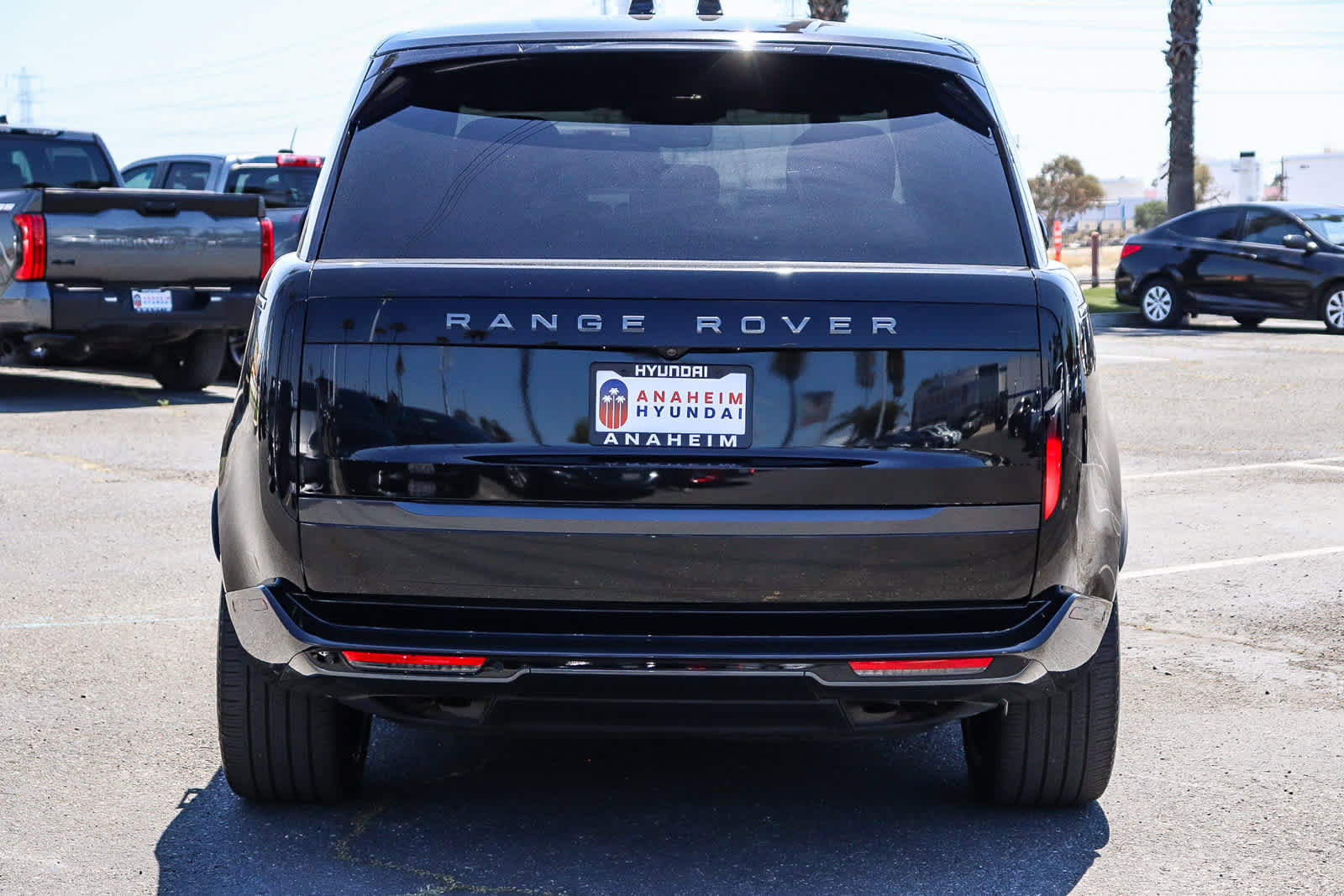 Used 2023 Land Rover Range Rover SE AWD/4WD image 7
