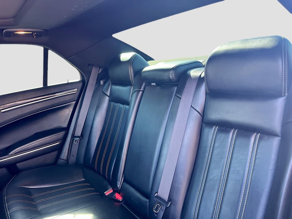 Used 2022 Chrysler 300 S image 25