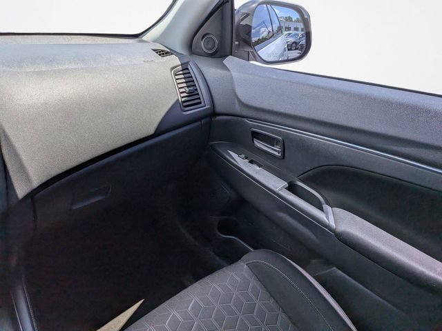 Used 2022 Mitsubishi Outlander Sport ES AWD/4WD image 16