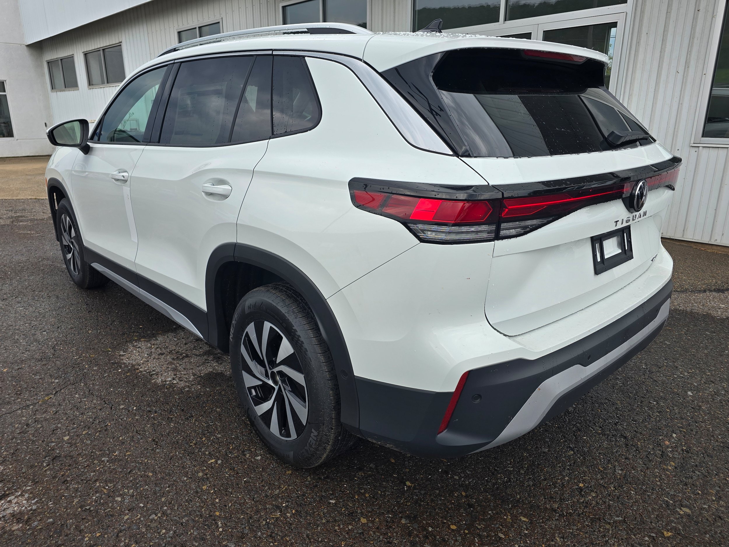 New 2026 Volkswagen Tiguan S AWD/4WD image 3