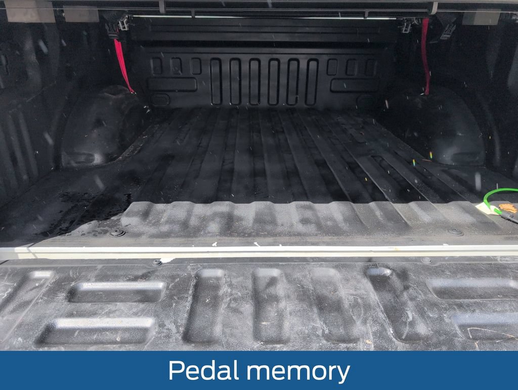 Used 2015 Ford F150 Lariat AWD/4WD image 32