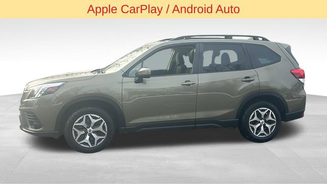 Used 2023 Subaru Forester Premium image 5