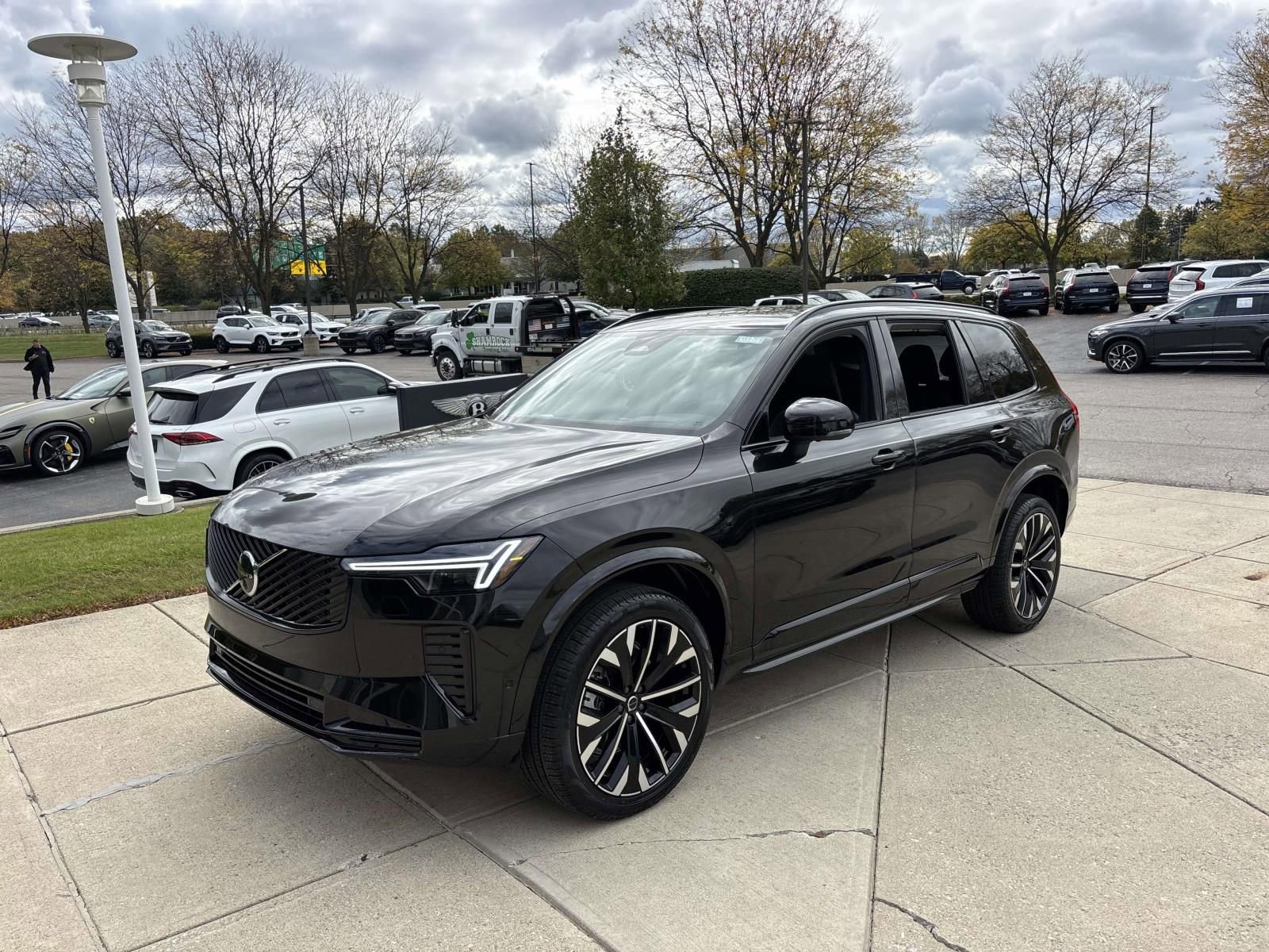 New 2026 Volvo XC90 B6 Ultra w/ Protection Package Premier image 3