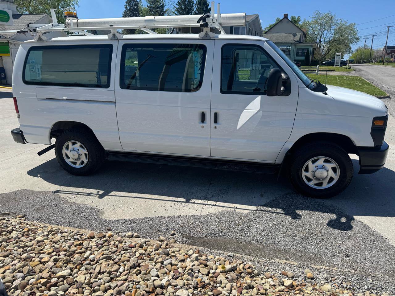 Used 2012 Ford E-250 and Econoline 250 w/ Insulation Pkg RWD image 6