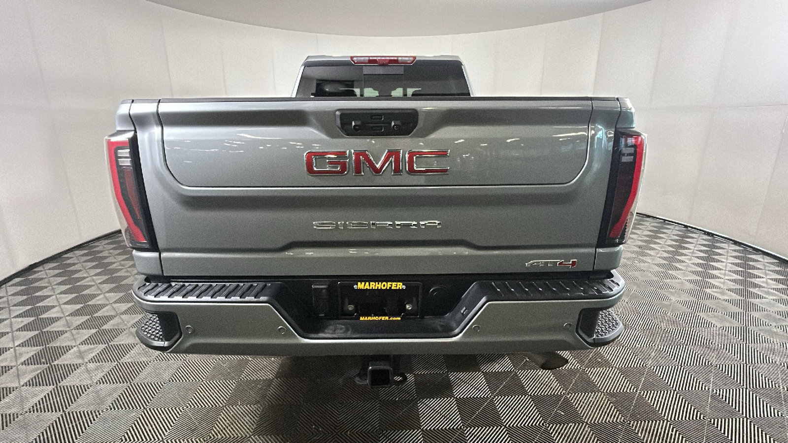 Used 2026 GMC Sierra 2500 AT4 w/ AT4 Premium Plus Package AWD/4WD image 4