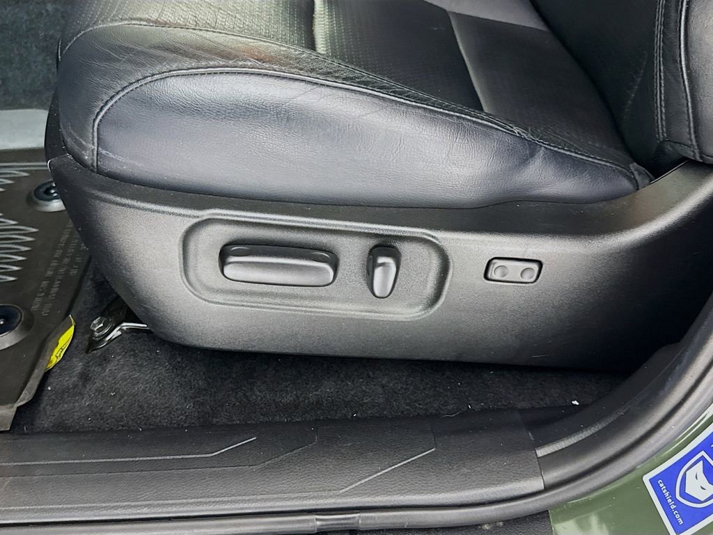 Used 2021 Toyota Tacoma Limited image 22