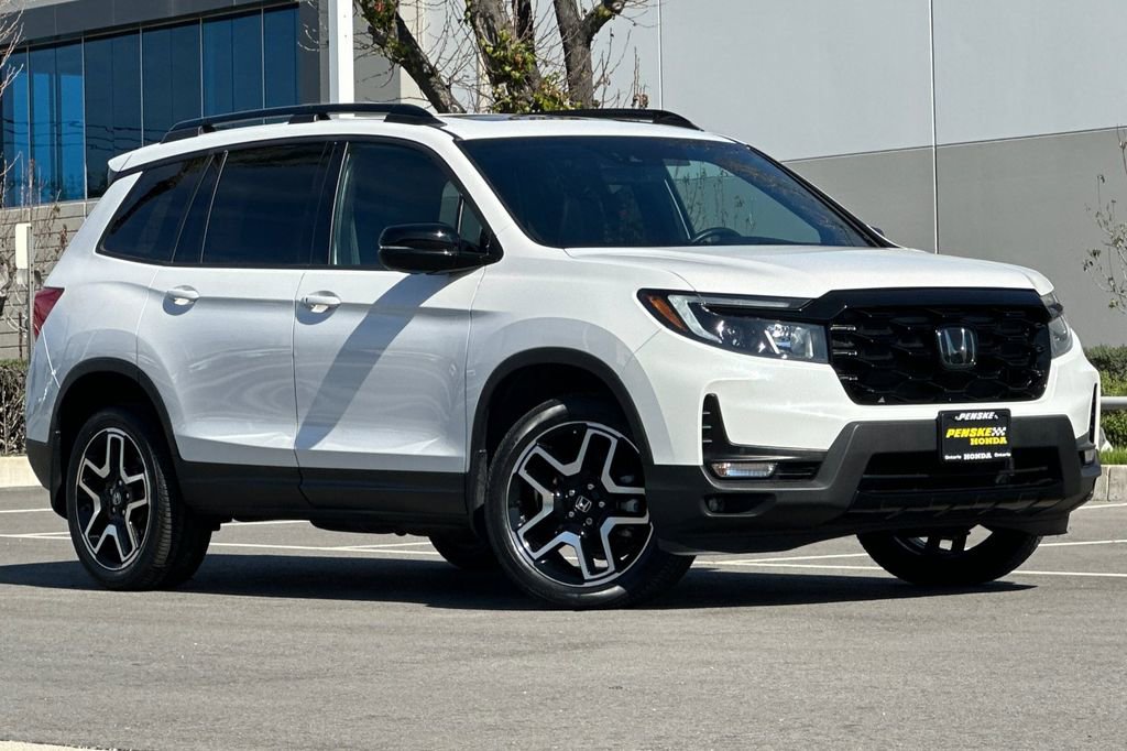 Certified 2023 Honda Passport Elite image 2