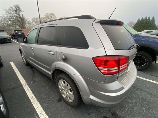 Used 2018 Dodge Journey SE image 4