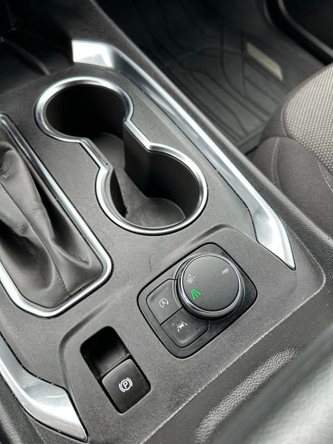 Used 2023 Chevrolet Traverse LT FWD image 46