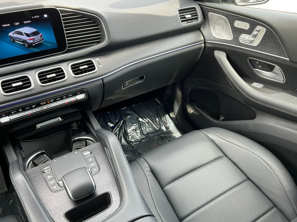 Used 2022 Mercedes-Benz GLE 350 4MATIC w/ AMG Line Exterior image 41