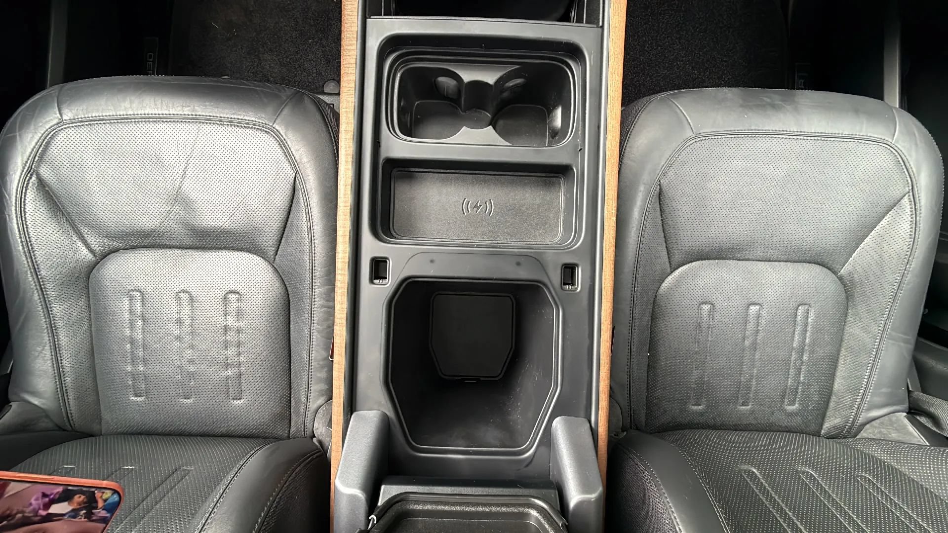 Used 2020 Land Rover Defender 110 X AWD/4WD image 35