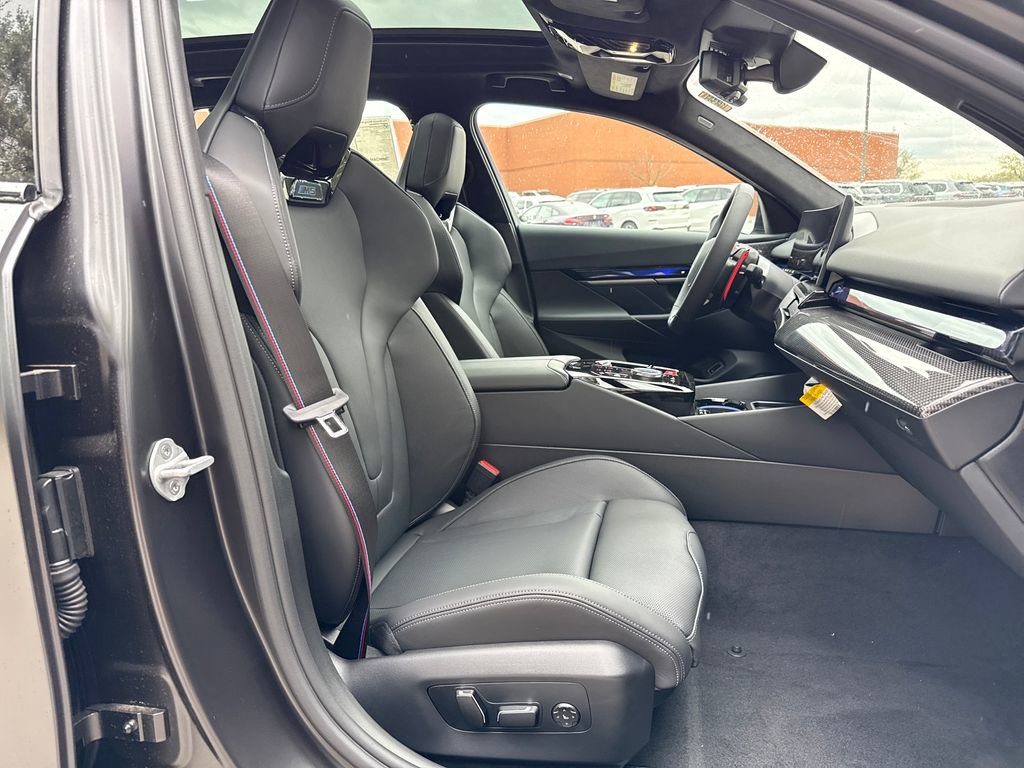 New 2026 BMW M5 Touring image 25