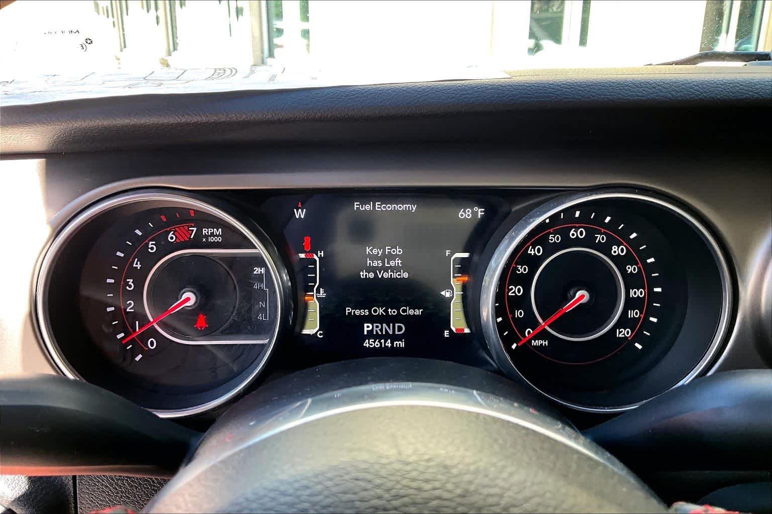 Used 2018 Jeep Wrangler Unlimited Rubicon w/ LED Lighting Group AWD/4WD image 30