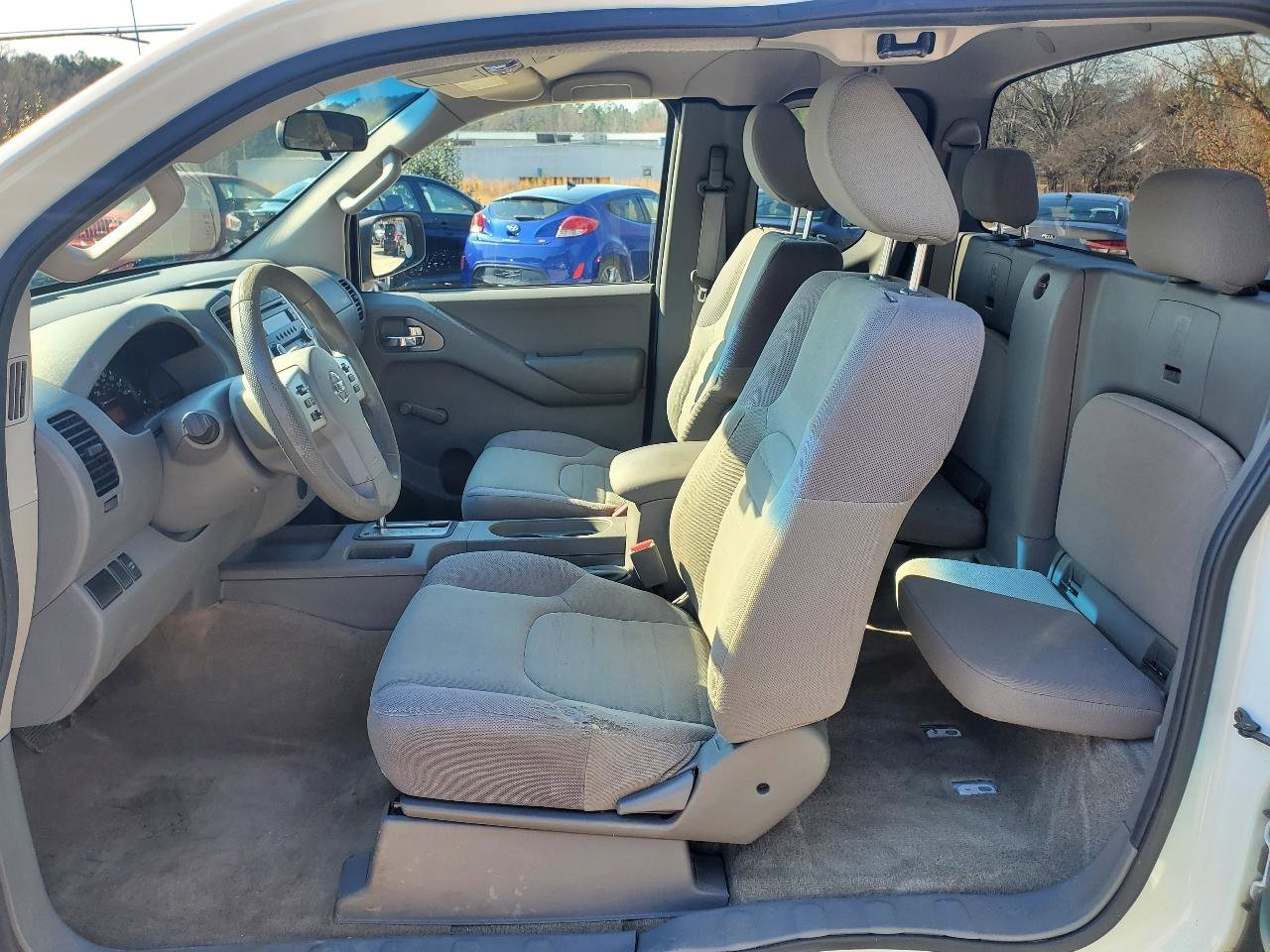 Used 2014 Nissan Frontier S image 14