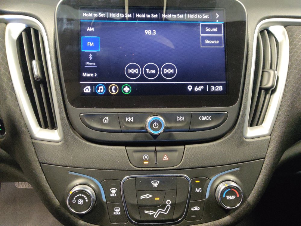 Used 2022 Chevrolet Malibu RS image 25