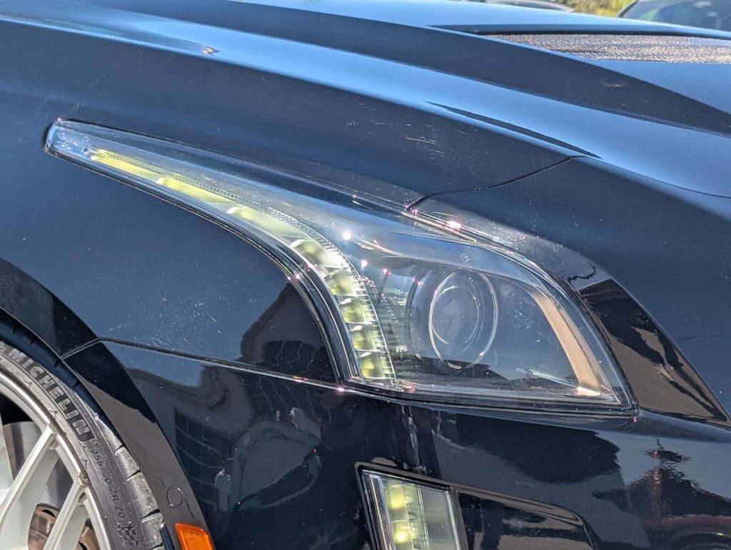 Used 2016 Cadillac CTS V w/ Carbon Fiber Package image 10