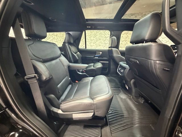 Used 2025 Ford Expedition Tremor image 11