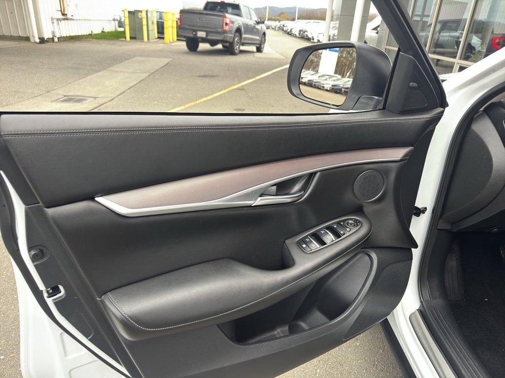 Used 2022 INFINITI QX50 Luxe image 4