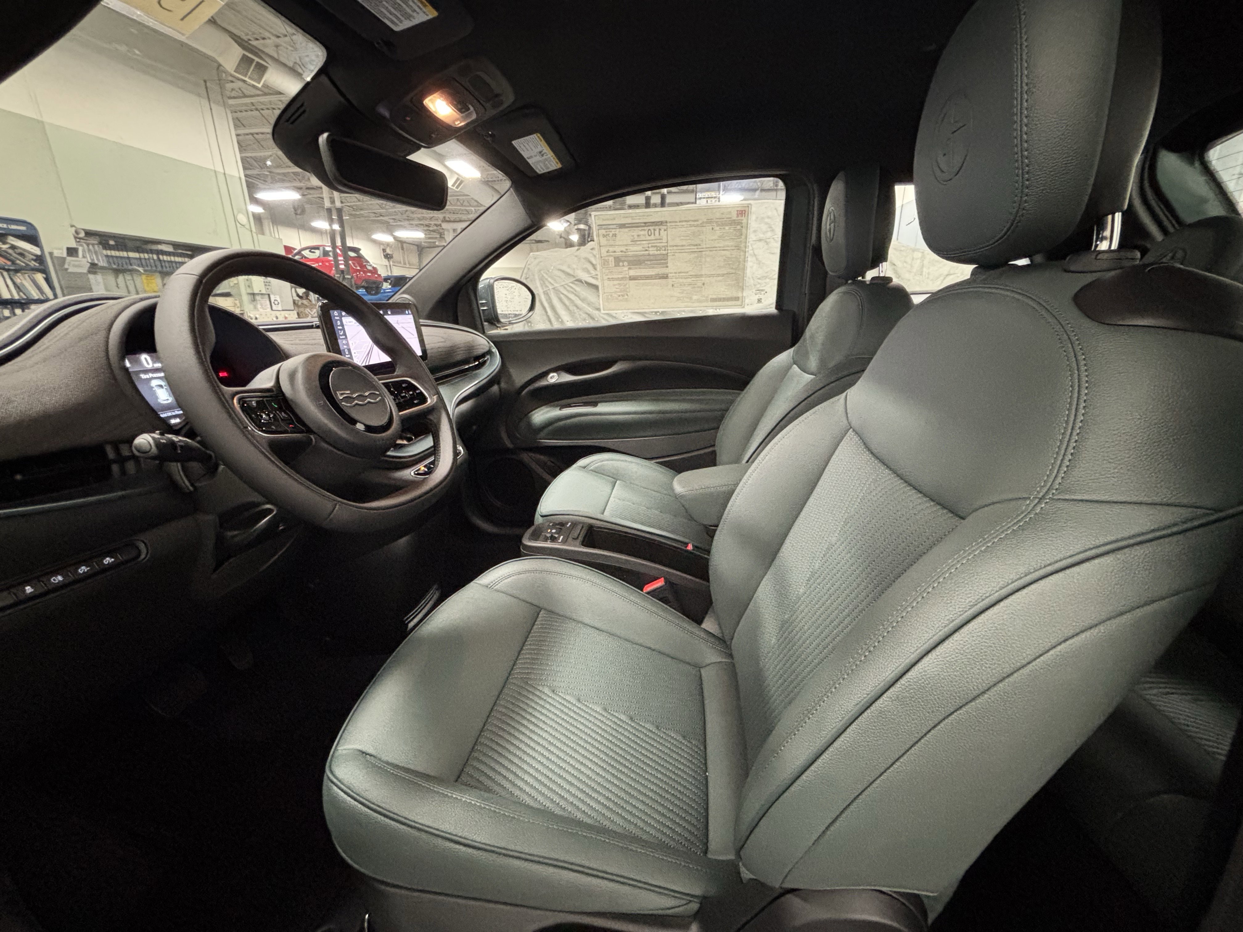 New 2025 FIAT 500 e image 9