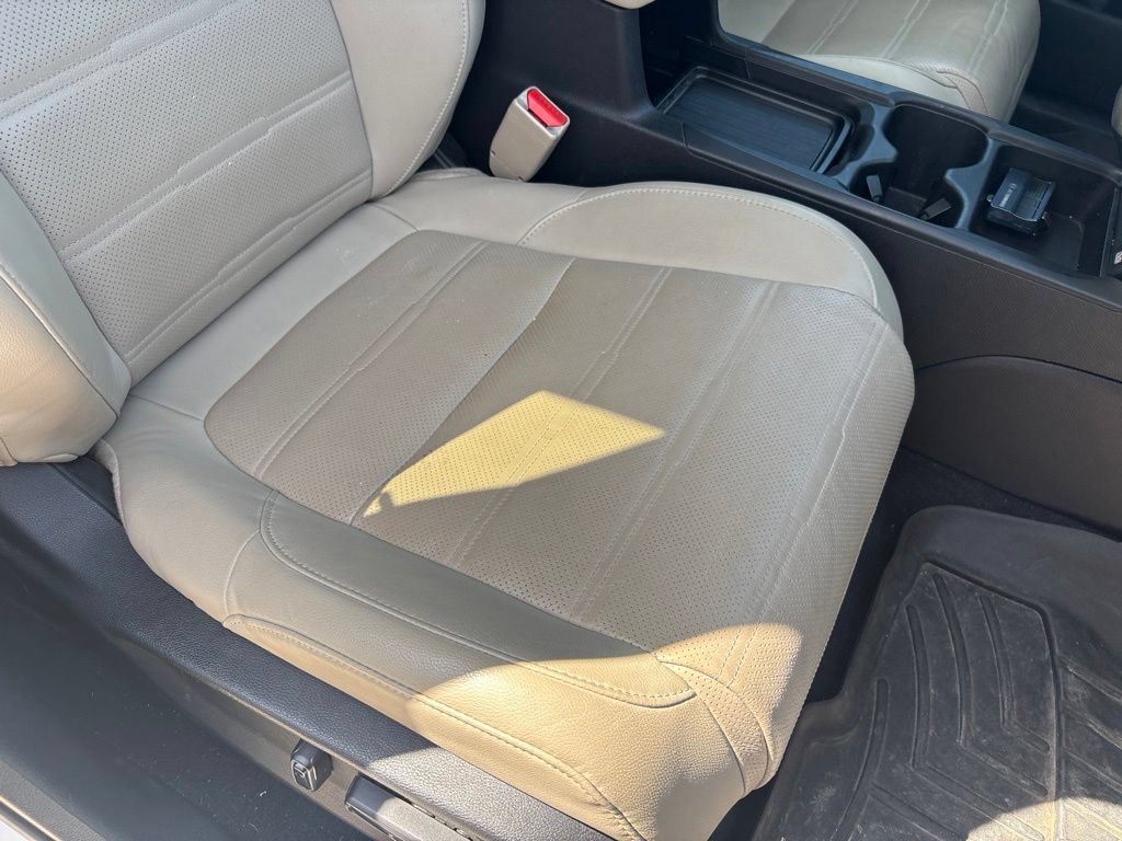 Used 2020 Honda CR-V EX-L image 29