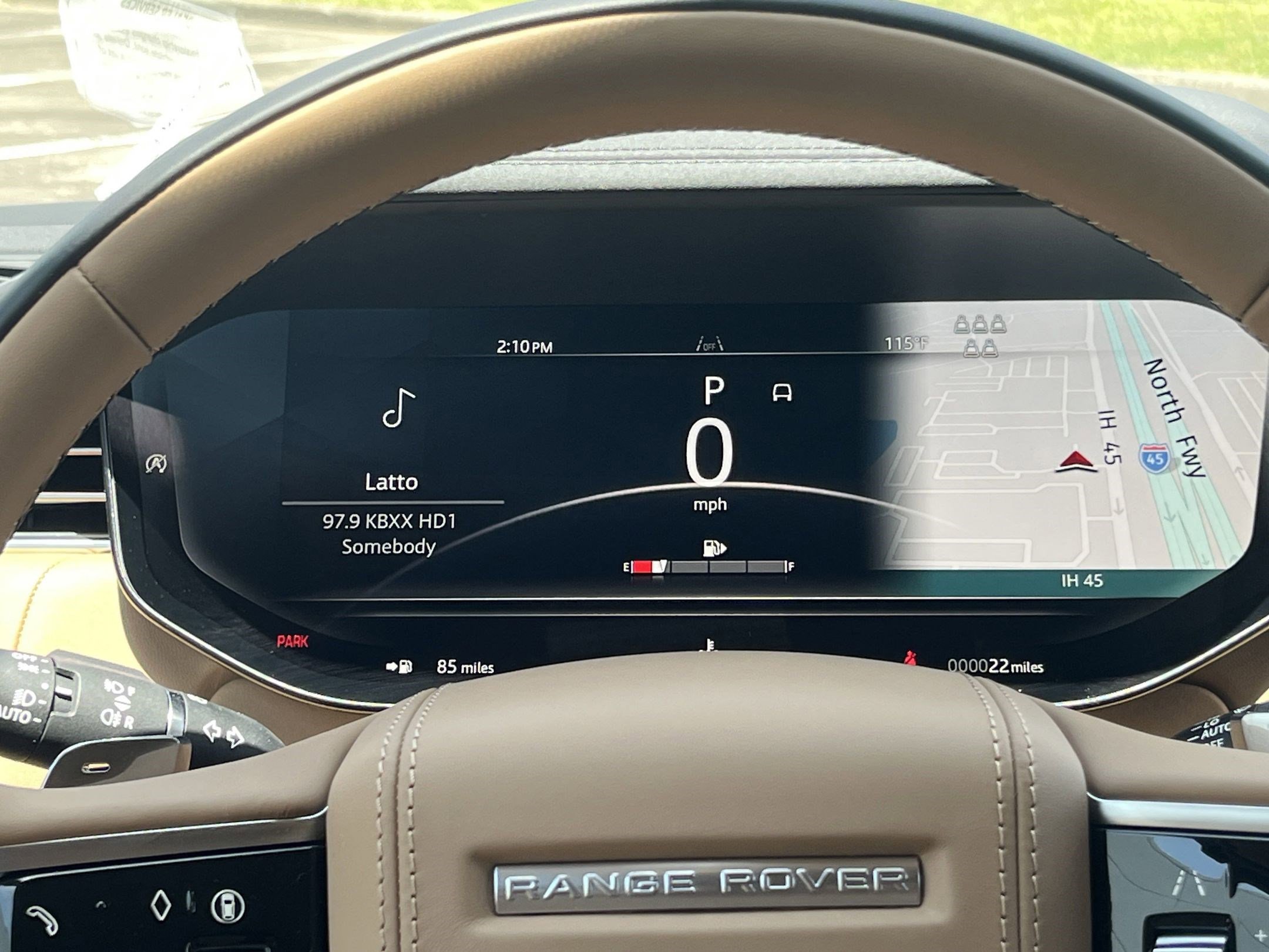 New 2025 Land Rover Range Rover Long Wheelbase SE image 18