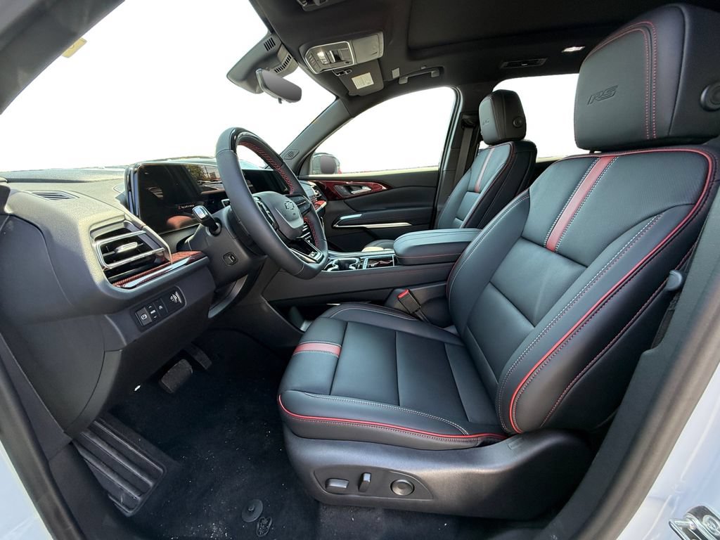 New 2027 Chevrolet Traverse RS FWD image 9