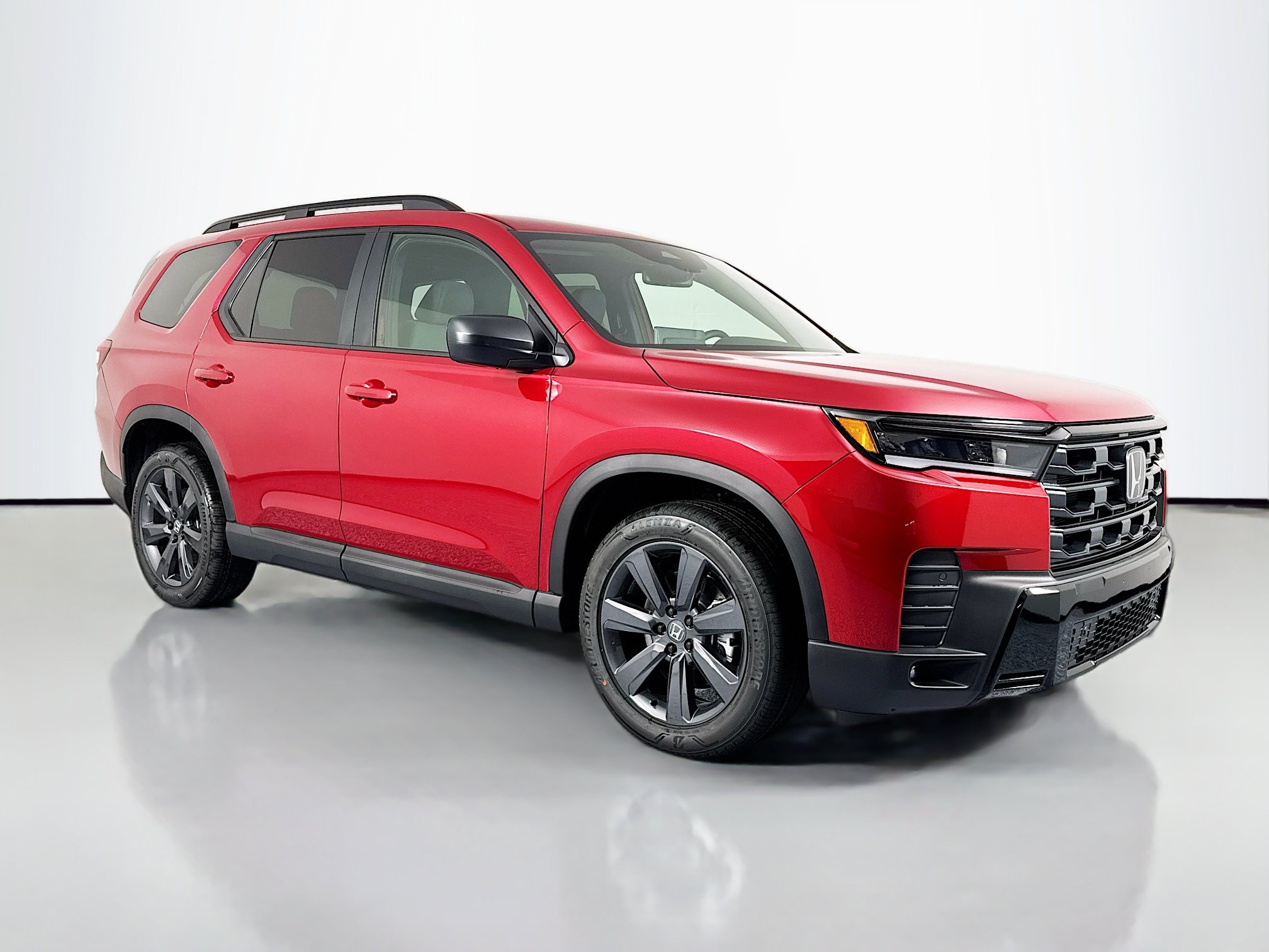 New 2026 Honda Pilot Sport image 3