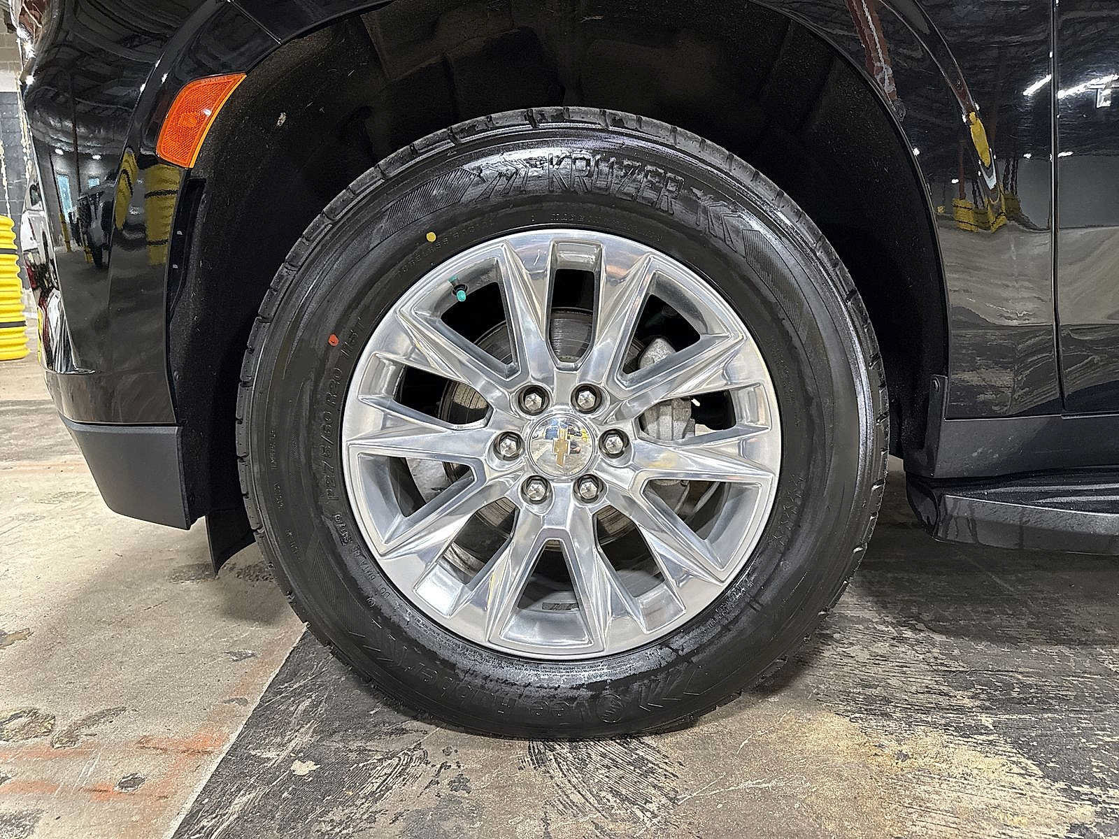 Used 2024 Chevrolet Tahoe Premier AWD/4WD image 10