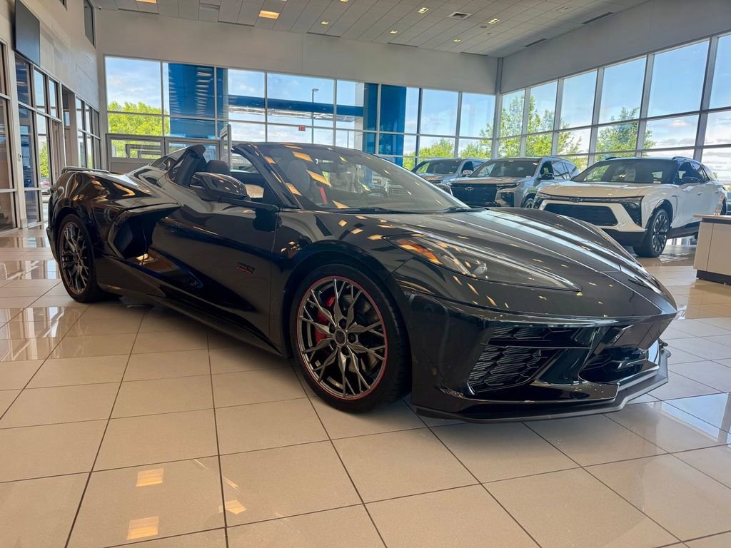 Used 2023 Chevrolet Corvette Stingray Premium Conv w/ Z51 Performance Package RWD image 7