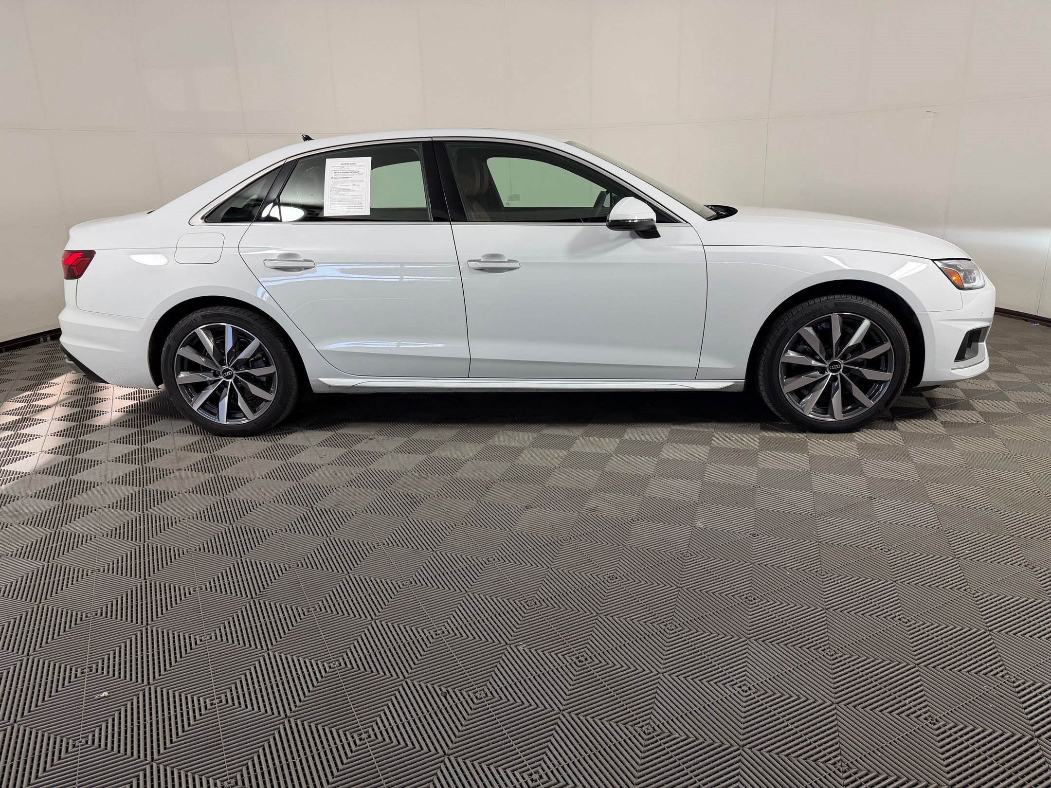 Used 2023 Audi A4 2.0T Premium Plus w/ Premium Plus Package AWD/4WD image 8