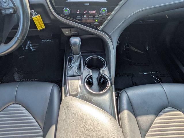 Used 2020 Toyota Camry SE FWD image 18