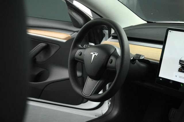Used 2023 Tesla Model 3 Standard Range RWD image 62