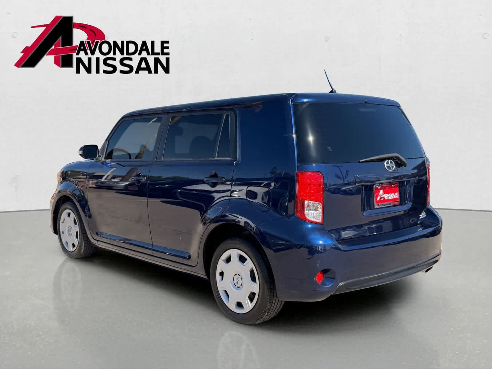 Used 2013 Scion xB FWD image 3