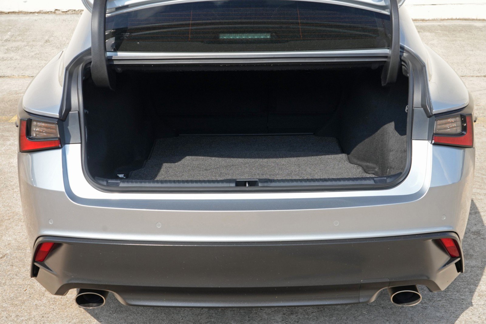 Used 2023 Lexus IS 300 w/ Premium Package RWD image 9