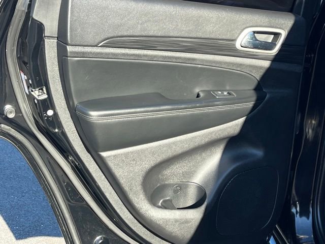 Used 2022 Jeep Grand Cherokee Laredo X image 17