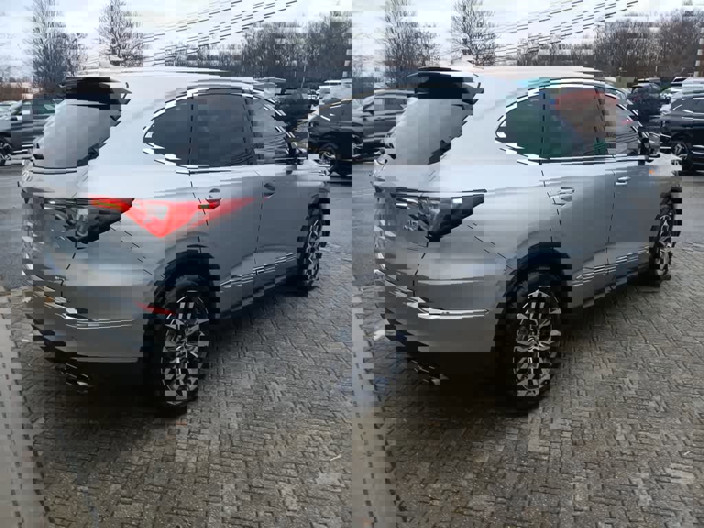 Used 2023 Acura MDX SH-AWD w/ Technology Package image 6