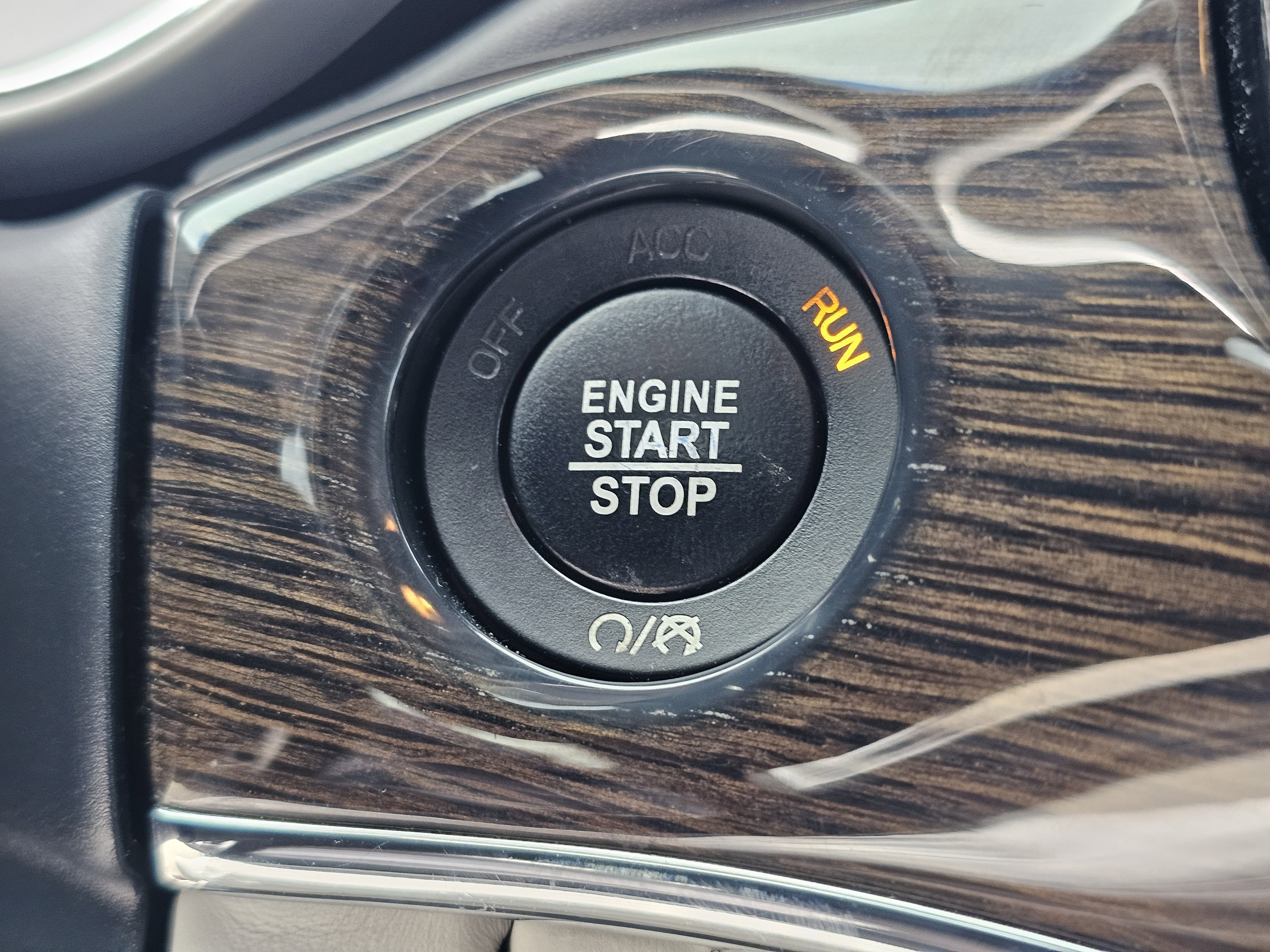 Used 2020 Jeep Grand Cherokee Summit image 24