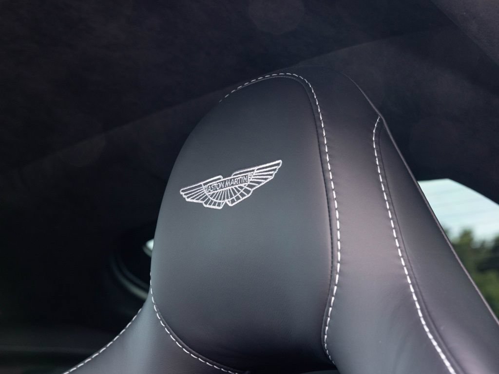 Used 2023 Aston Martin V12 Vantage RWD image 26