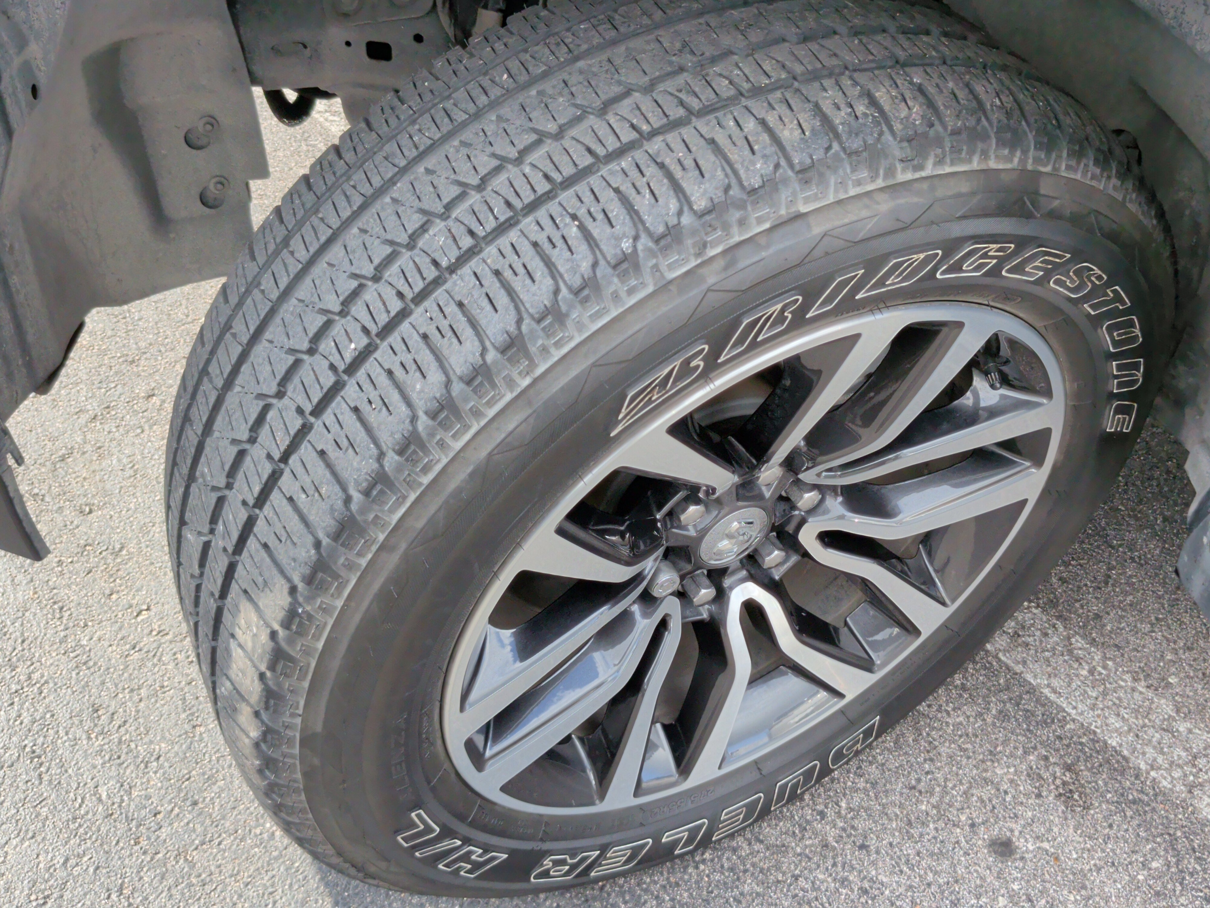 Used 2025 RAM 1500 Limited image 15