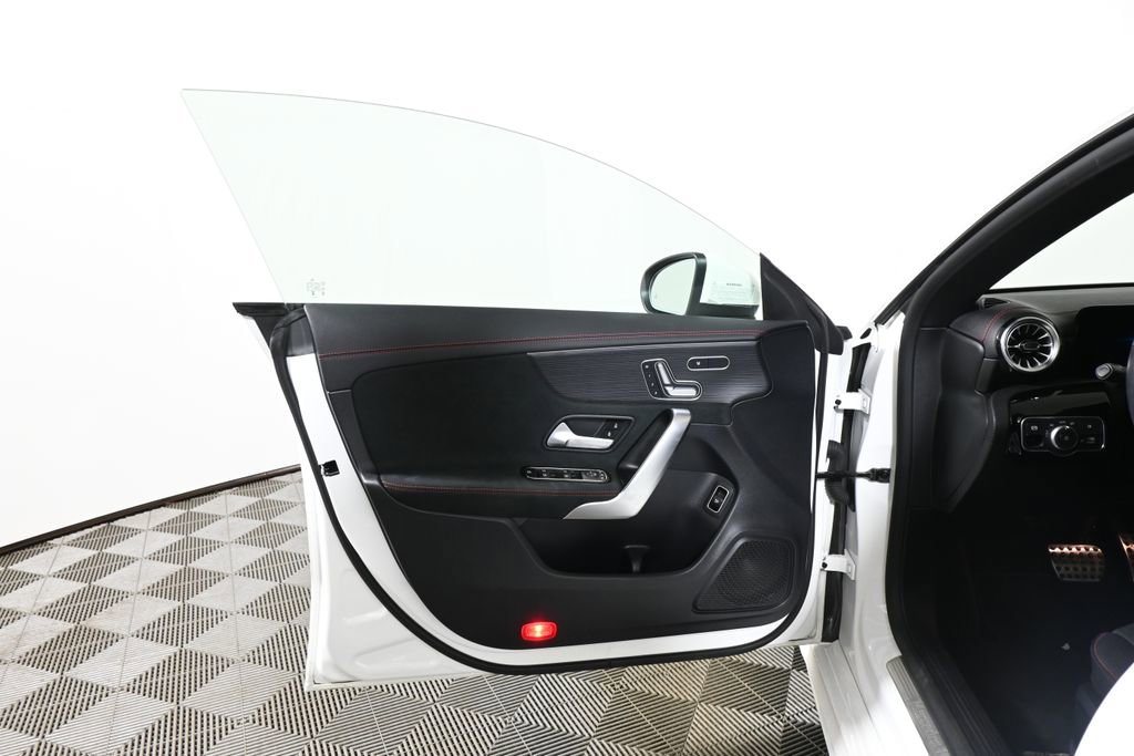 Certified 2023 Mercedes-Benz CLA 250 4MATIC image 28