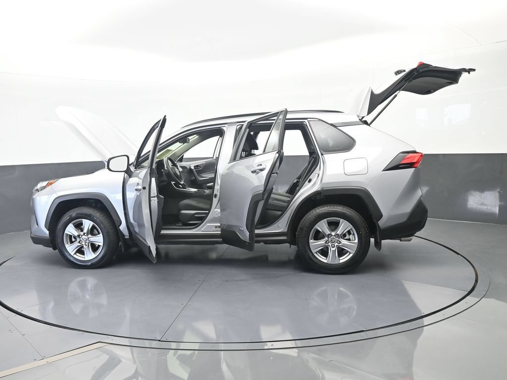 Used 2024 Toyota RAV4 LE AWD/4WD image 62