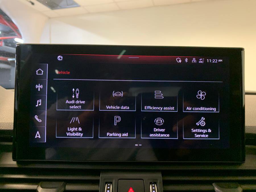 Used 2022 Audi SQ5 Premium Plus w/ Premium Plus Package image 28