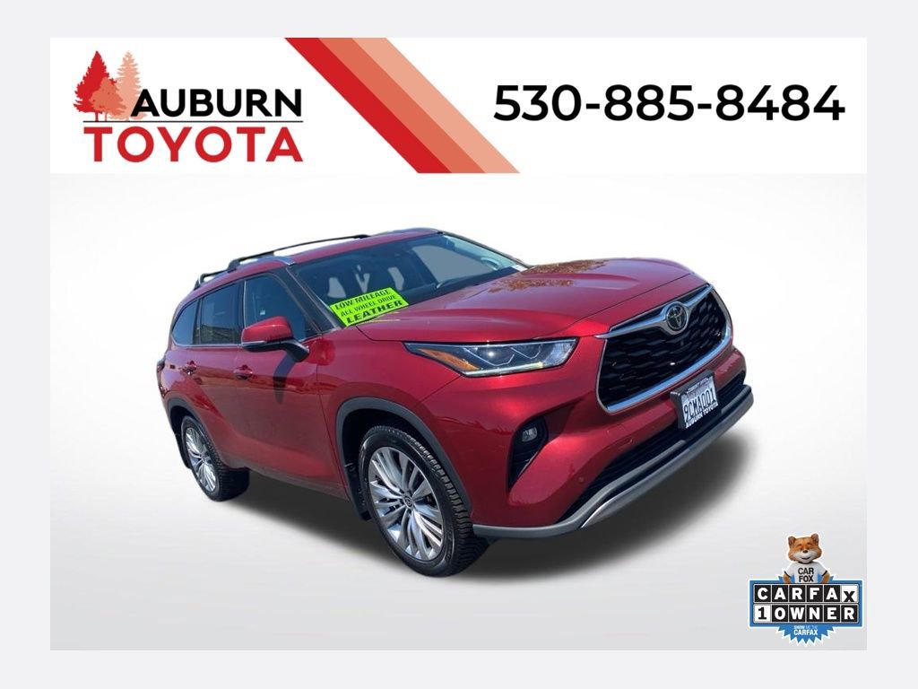 Used 2022 Toyota Highlander Platinum AWD/4WD image 1