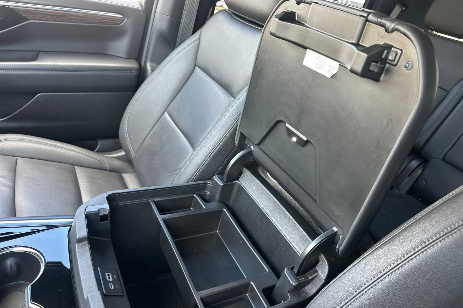 Certified 2025 Chevrolet Tahoe Z71 image 33