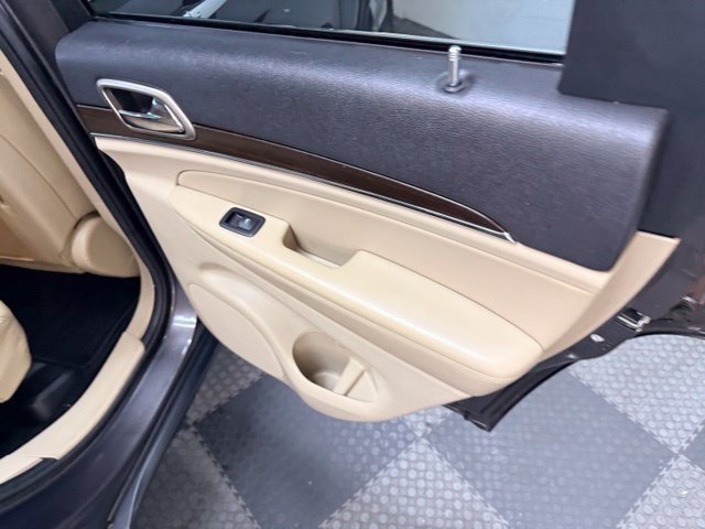 Used 2014 Jeep Grand Cherokee Limited AWD/4WD image 45